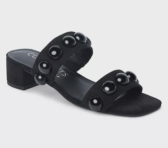 VENUS in Black