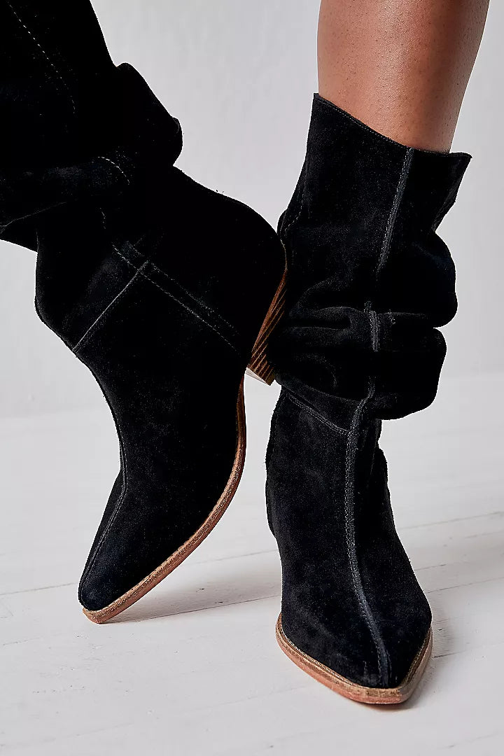 SWAY LOW SLOUCH BOOT in Black