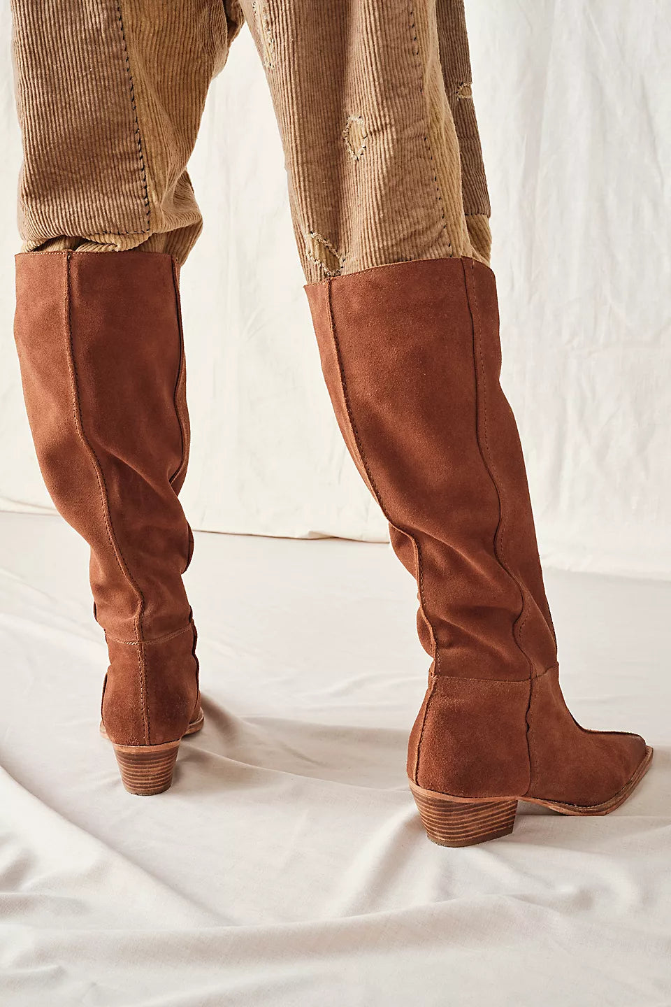 SWAY LOW SLOUCH BOOT 2.0 in Tan