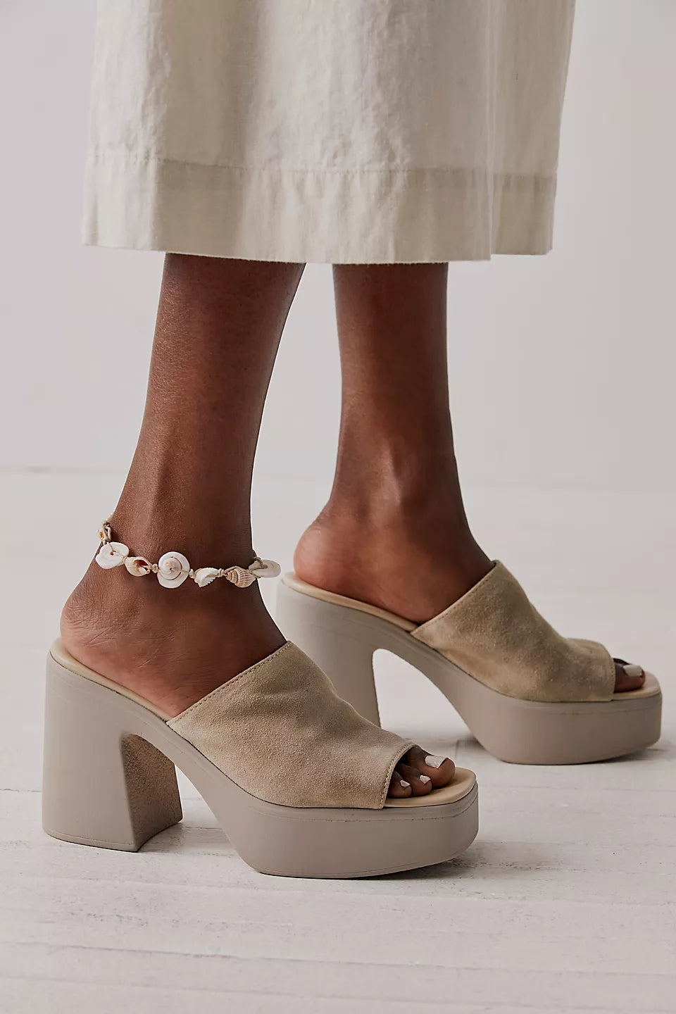 ZOE PLATFORM in Diamond Suede