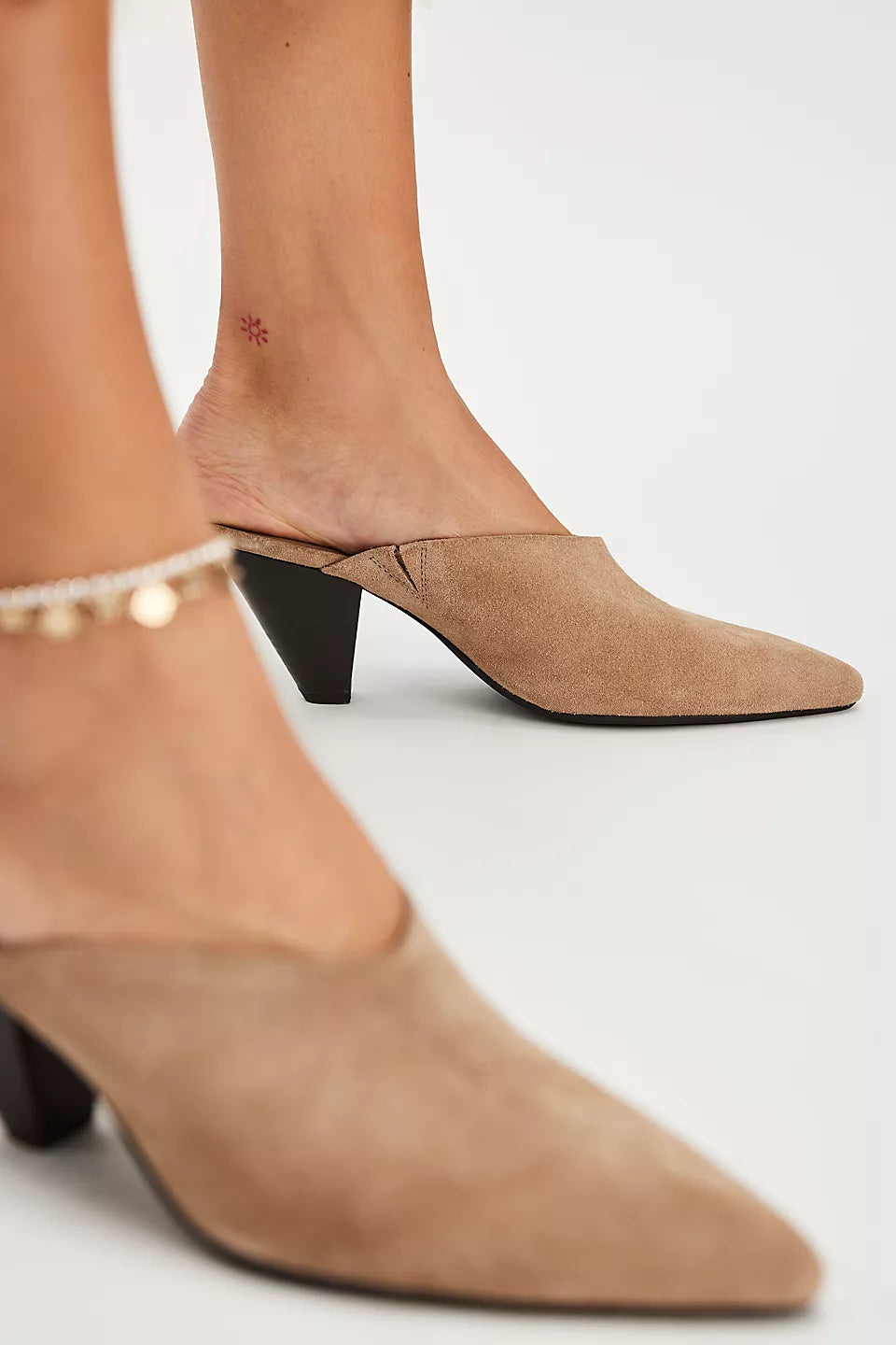 STELLAR MULE in Sand