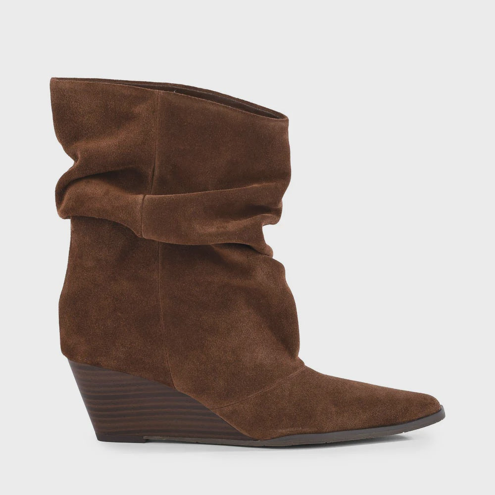 THE GETTY in Dark Brown